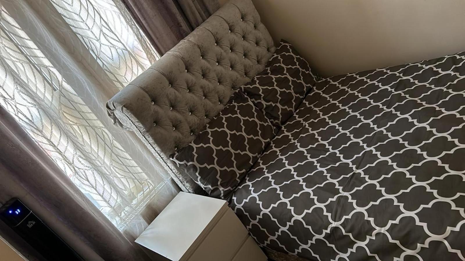 Luxurious 2 Bed Apartment Бедфорд Экстерьер фото