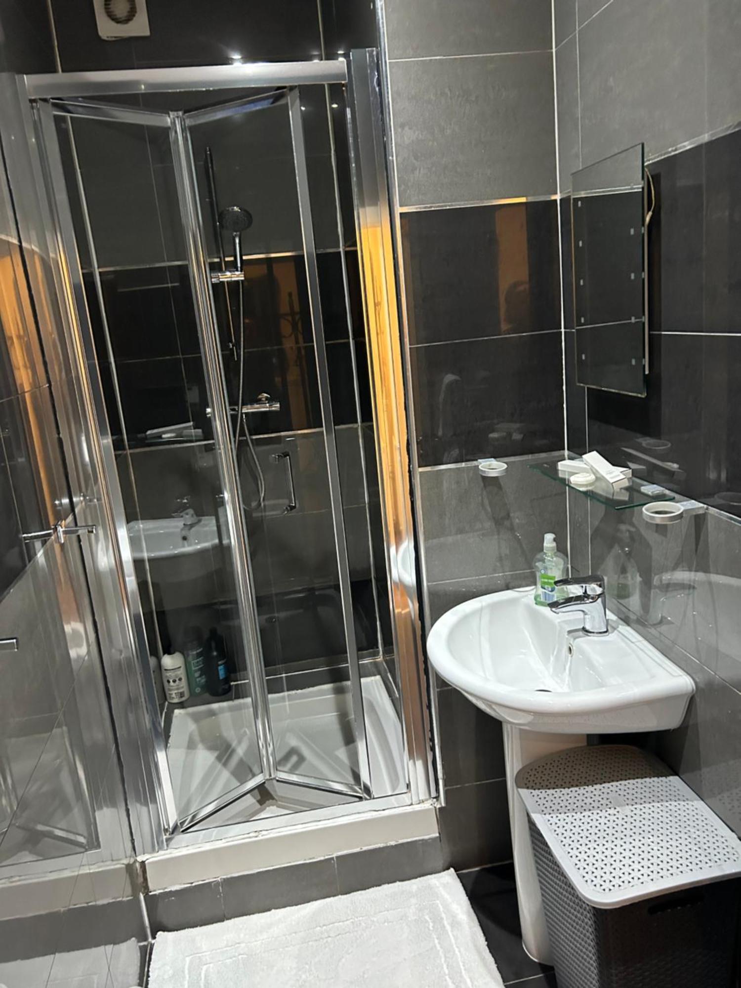 Luxurious 2 Bed Apartment Бедфорд Экстерьер фото